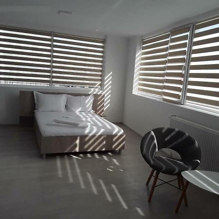 Camere De Inchiriat Central La Calciu Махмудия Экстерьер фото