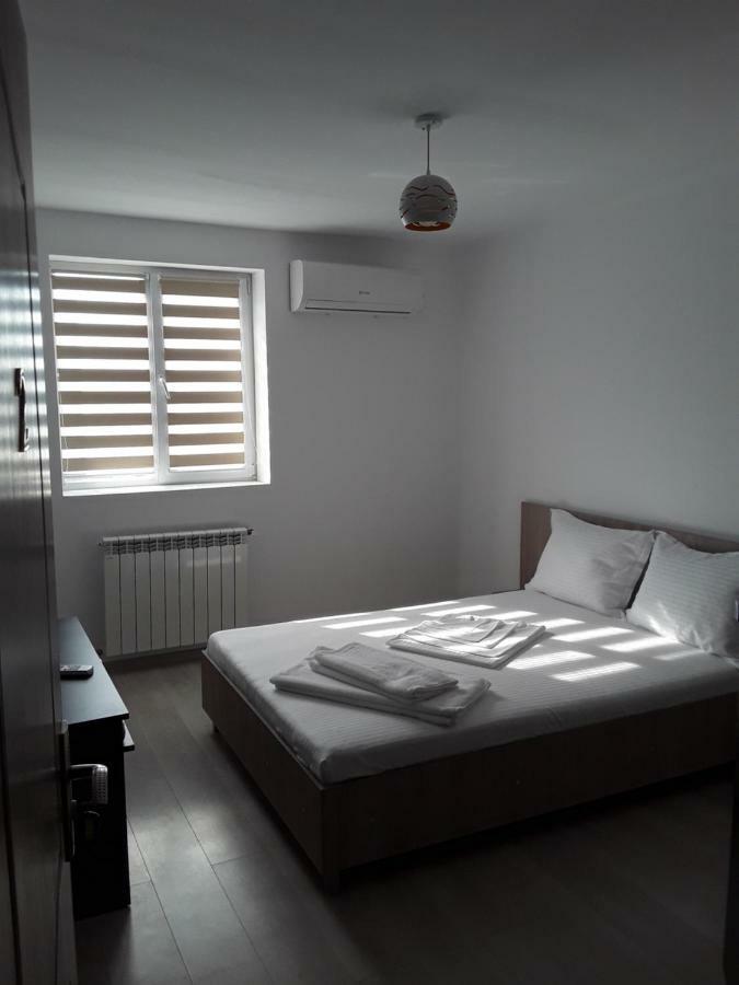 Camere De Inchiriat Central La Calciu Махмудия Экстерьер фото